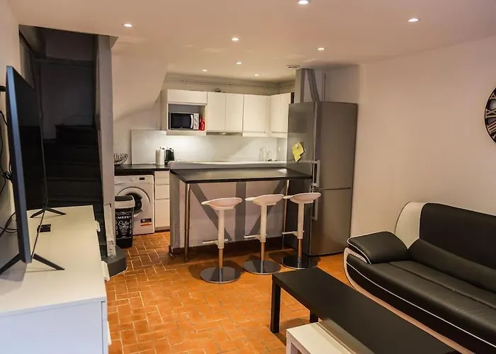 Maison De Calme St.paul 2ch Proche Chu بيت للعطل